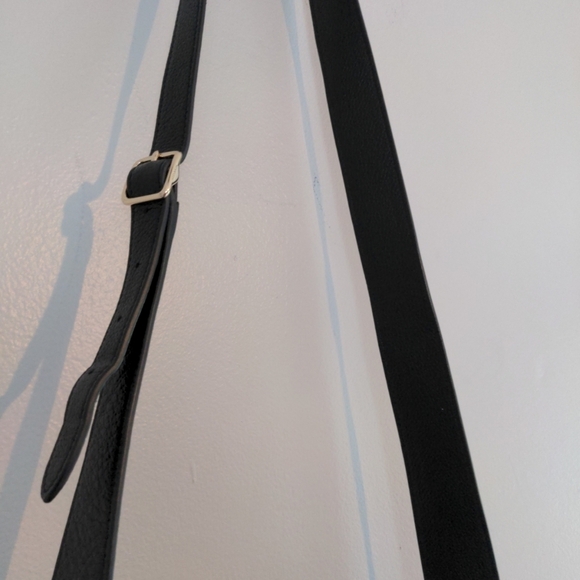 Coach Edie 31 Shoulder Bag Black Leather and Gold Chain Dust Bag Luxury Like New - Picture 6 of 14